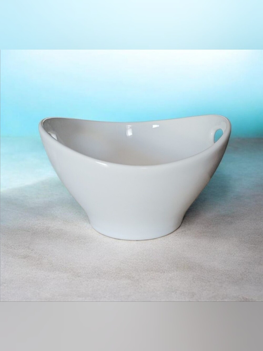 Matceramica white ceramic bowl with integrated handles